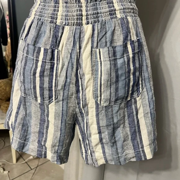 Briggs Women's Linen Blend Pull-On Shorts Medium Blue Stripe Wide Waist Band NWT - Picture 5 of 12